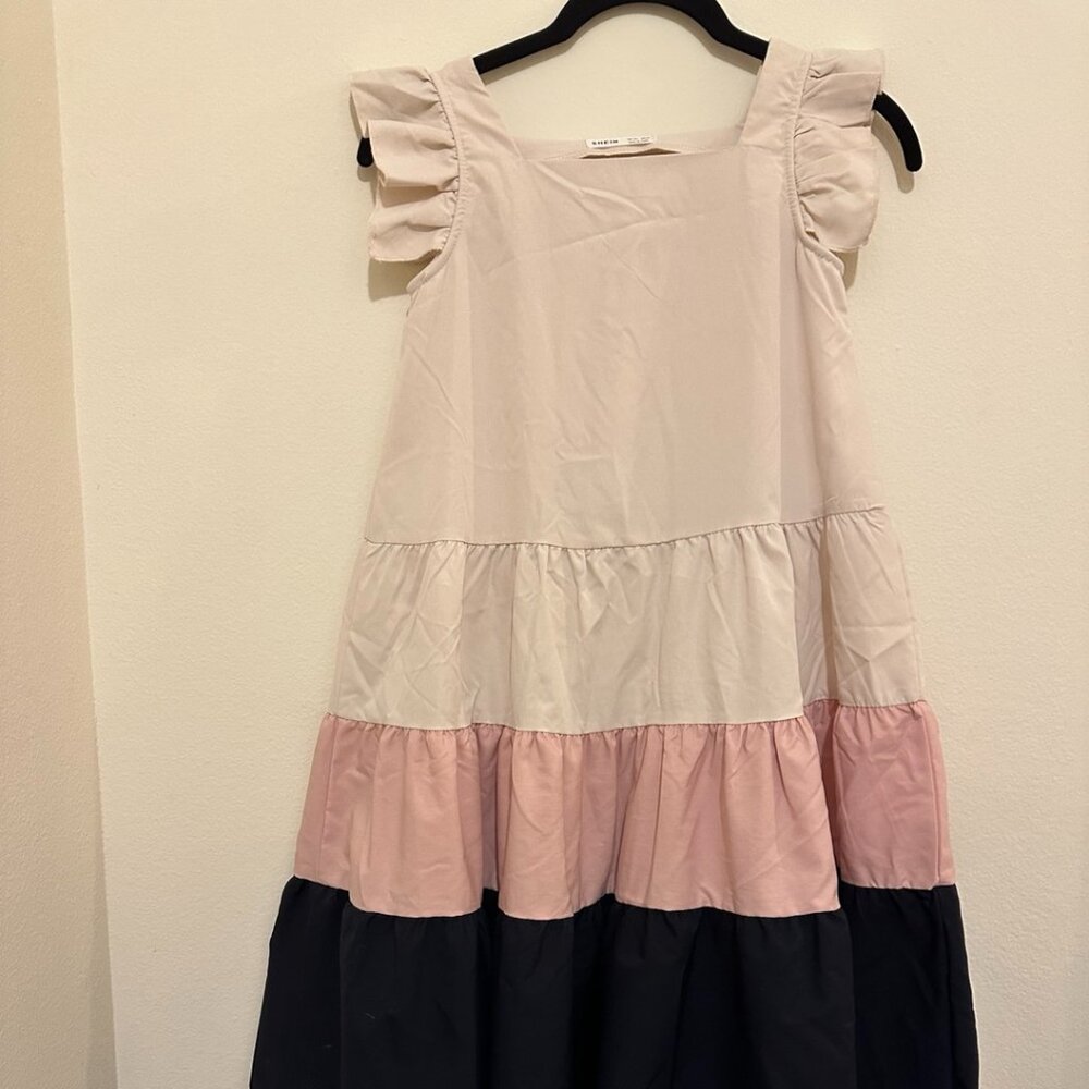 SHEIN Girls Colorblock Dip Hem Smock Dress